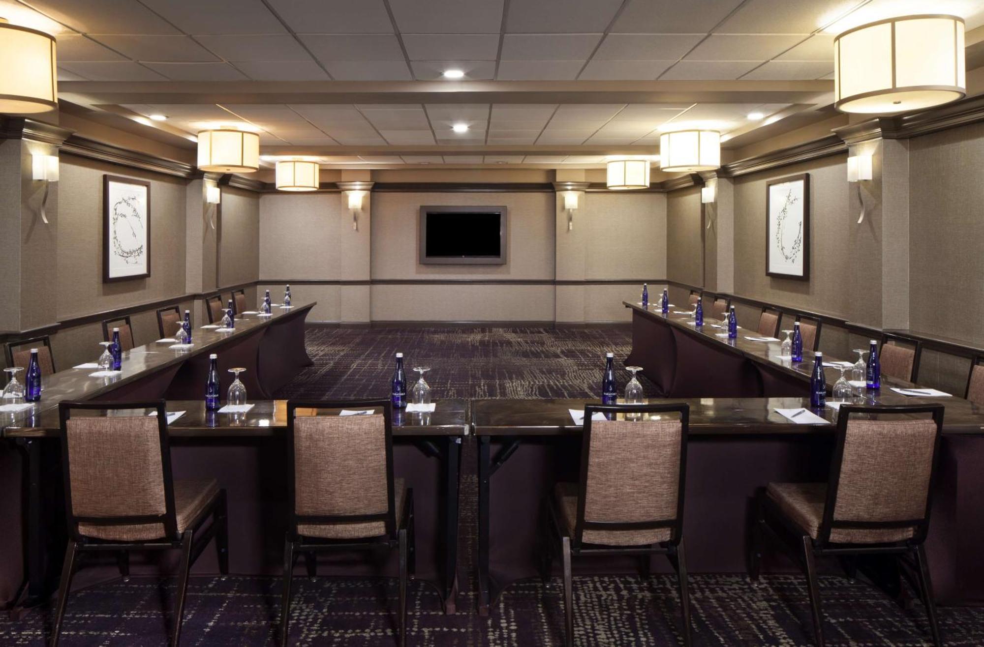 Embassy Suites By Hilton Philadelphia Airport Exteriér fotografie